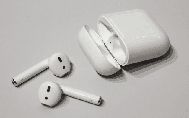 AirPods