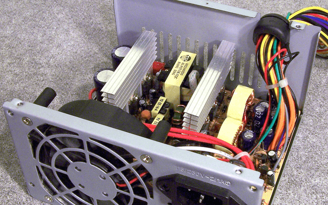 电源供应器(PSU)