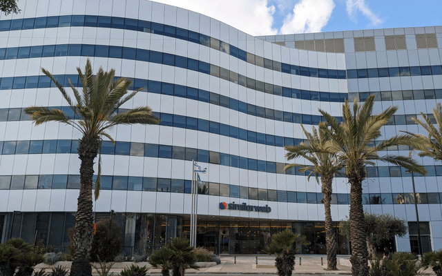 SimilarWeb