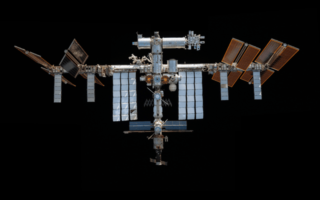 空间站 (Space Station)